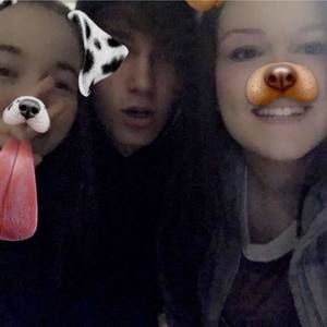 Meet your Posher, Alexis